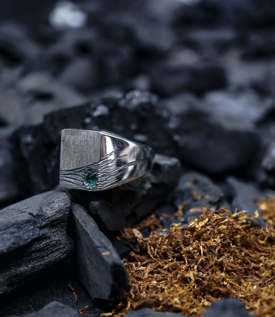 Création anthony barrouyer bague argent et émeurode