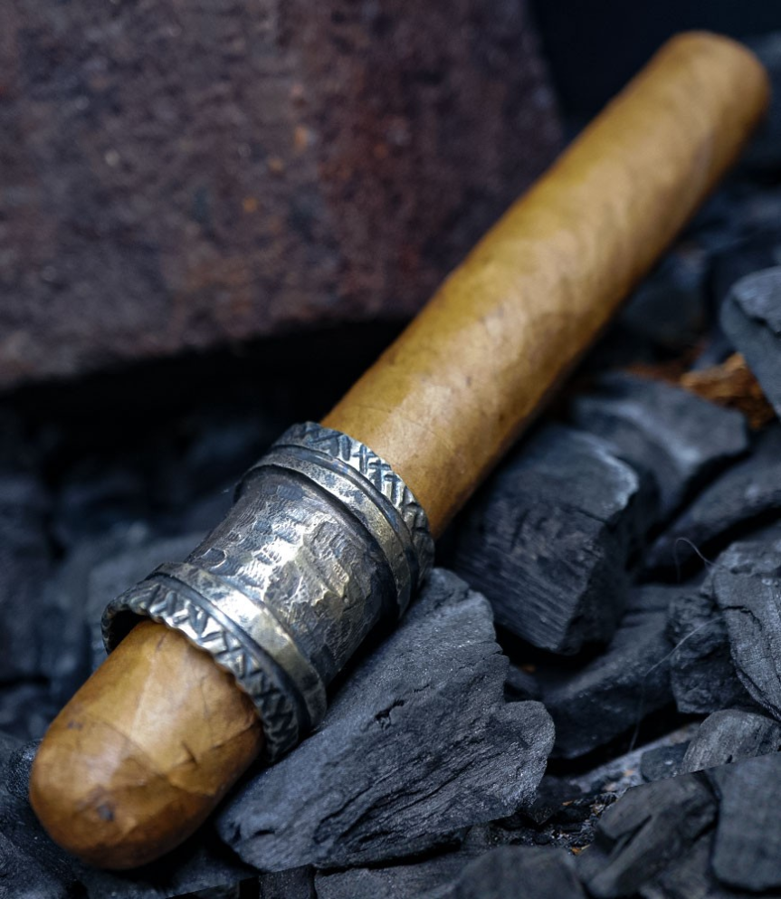 Krazy Stones was created by Anthony Barrouyer, a jeweler in Carpentras since 1858.