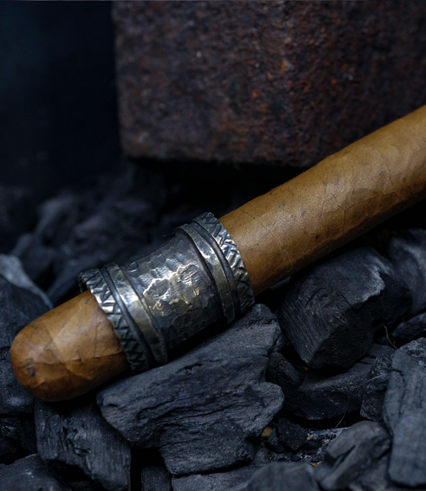 Krazy Stones was created by Anthony Barrouyer, a jeweler in Carpentras since 1858.