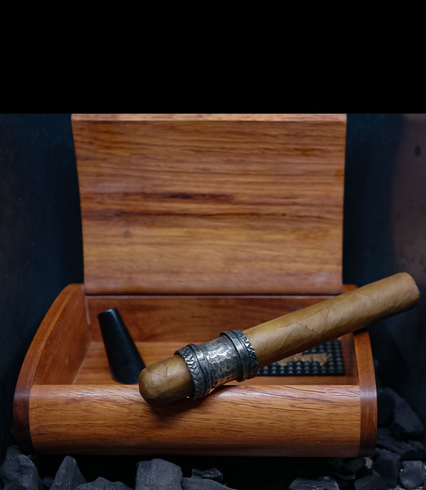 Krazy Stones was created by Anthony Barrouyer, a jeweler in Carpentras since 1858.