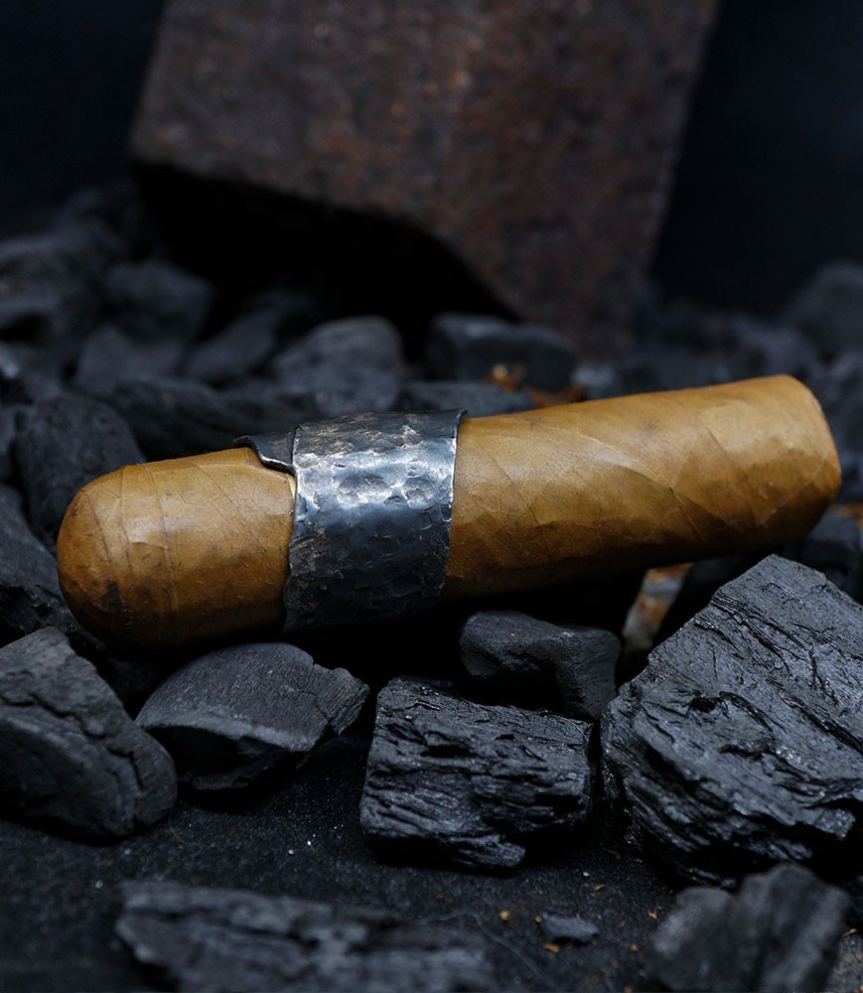 Krazy Stones was created by Anthony Barrouyer, a jeweler in Carpentras since 1858.