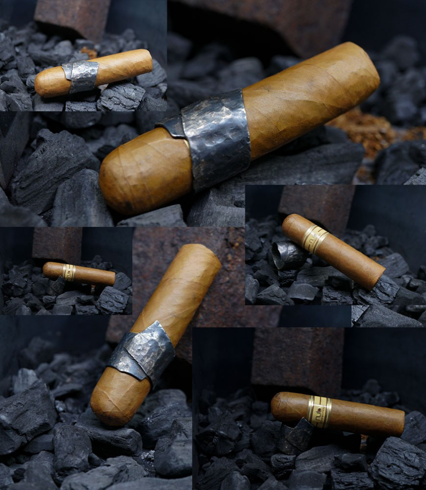 Krazy Stones was created by Anthony Barrouyer, a jeweler in Carpentras since 1858.