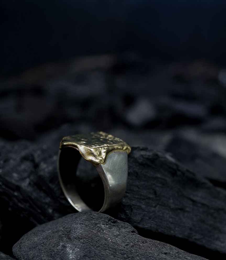 Bijoux de créateur disponible chez mad lords a paris et a le bijouterie barrouyer