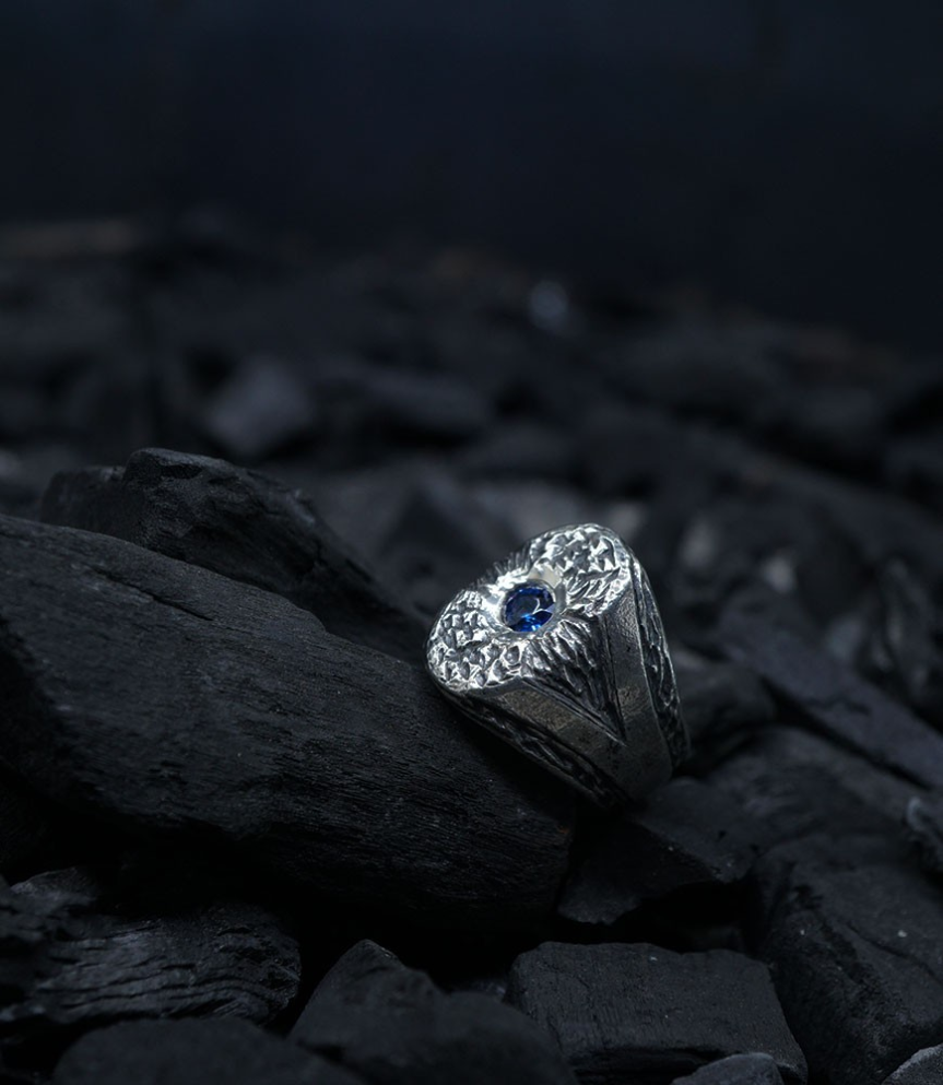 Aussi disponible chez mad lords a paris