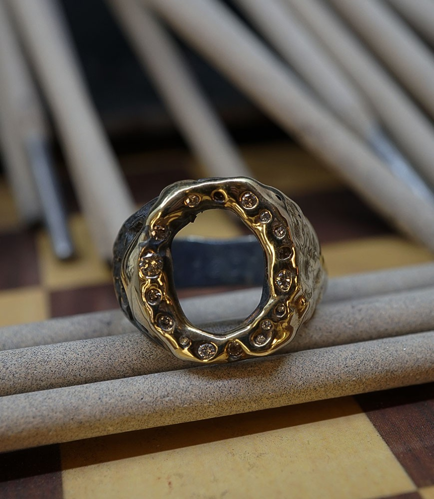 Bague diamants en or et argent création Anthony Barrouyer