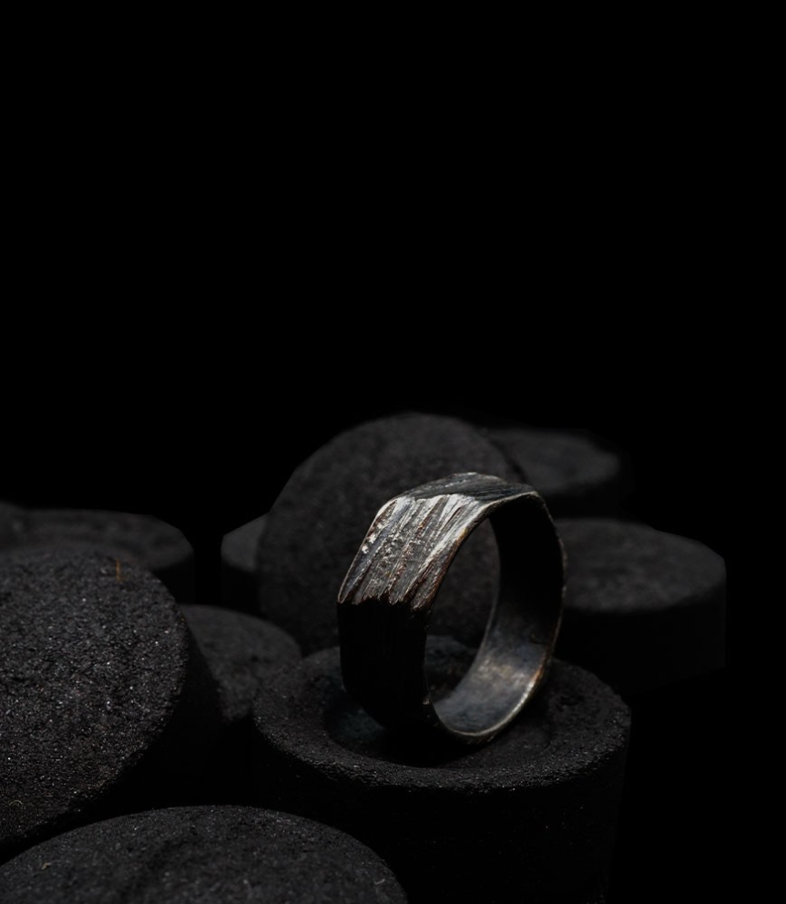 Bague en argent martelet piéce unique signè Krazy Stones