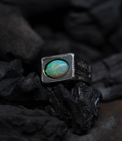 Bague de créateur en argent et opale