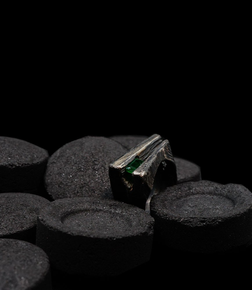 Bague émeraude et argent massif Création Anthony Barrouyer Carpentras