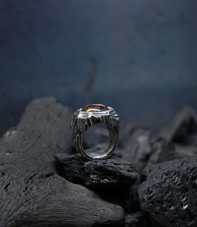 Bague argent et ambre collection Krazystones disponible chez Mad Lords et a la bijouterie Barrouyer