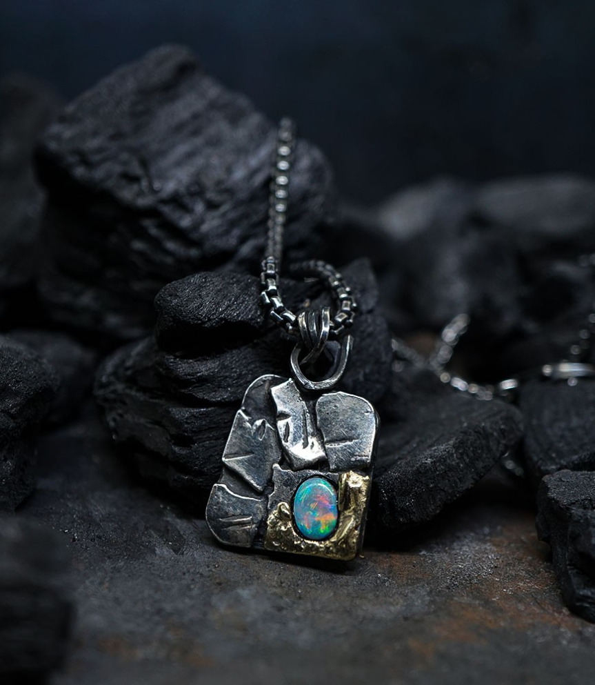 Collier opale Krazystones en or et argent.