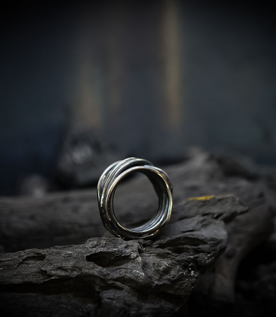 Bague en argent de créateur