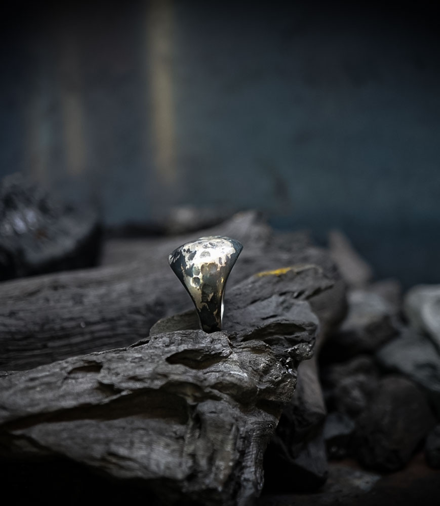 Héphaïstos Collection