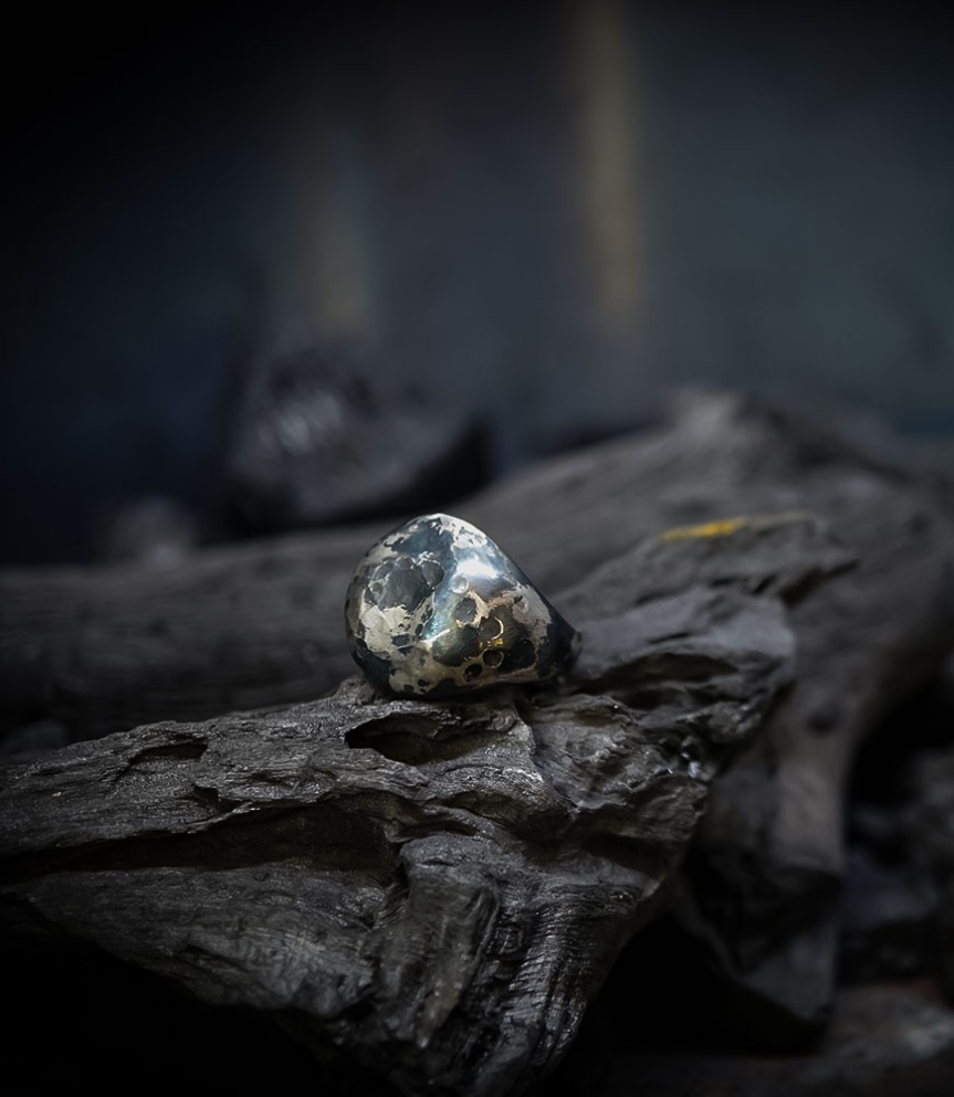 Héphaïstos Collection