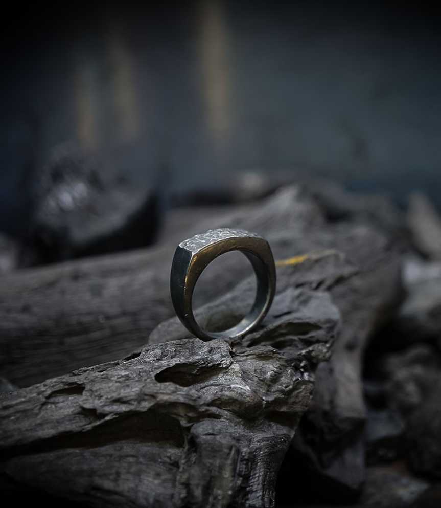 Héphaïstos Collection