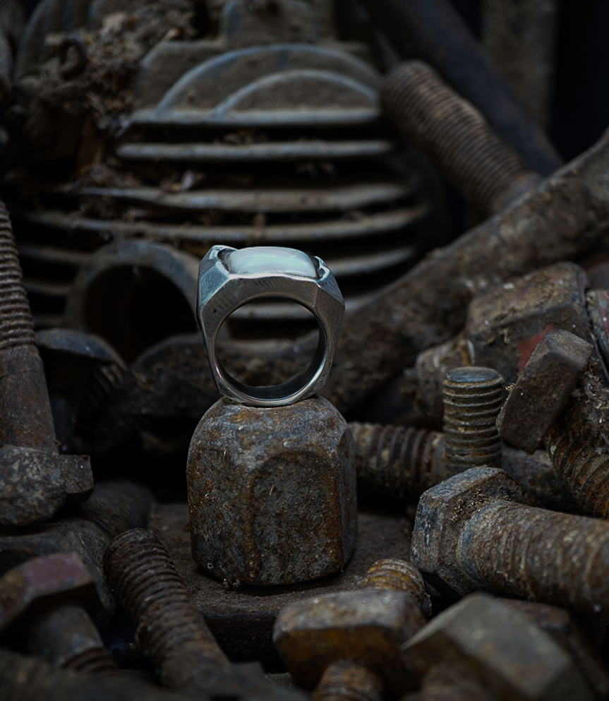 Bague nacre et argent massif création Krazystones