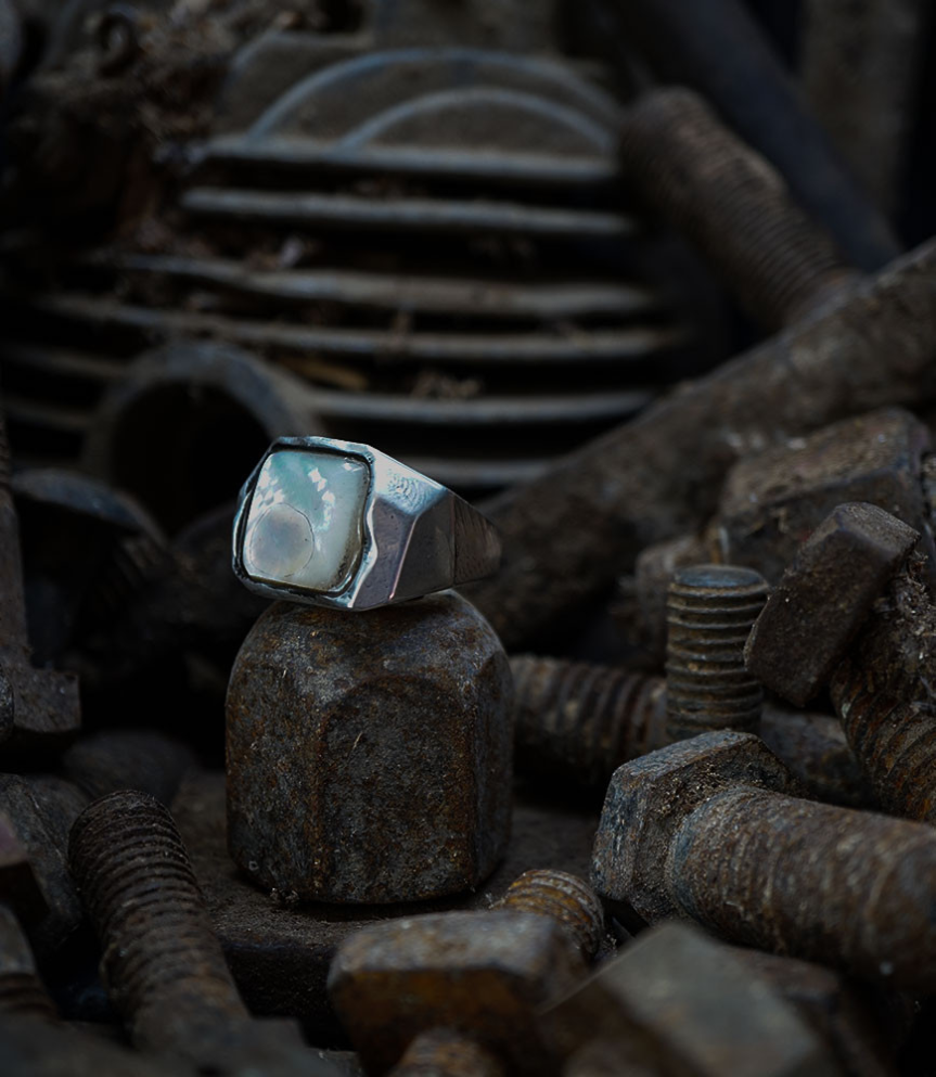 Bague nacre et argent massif création Krazystones