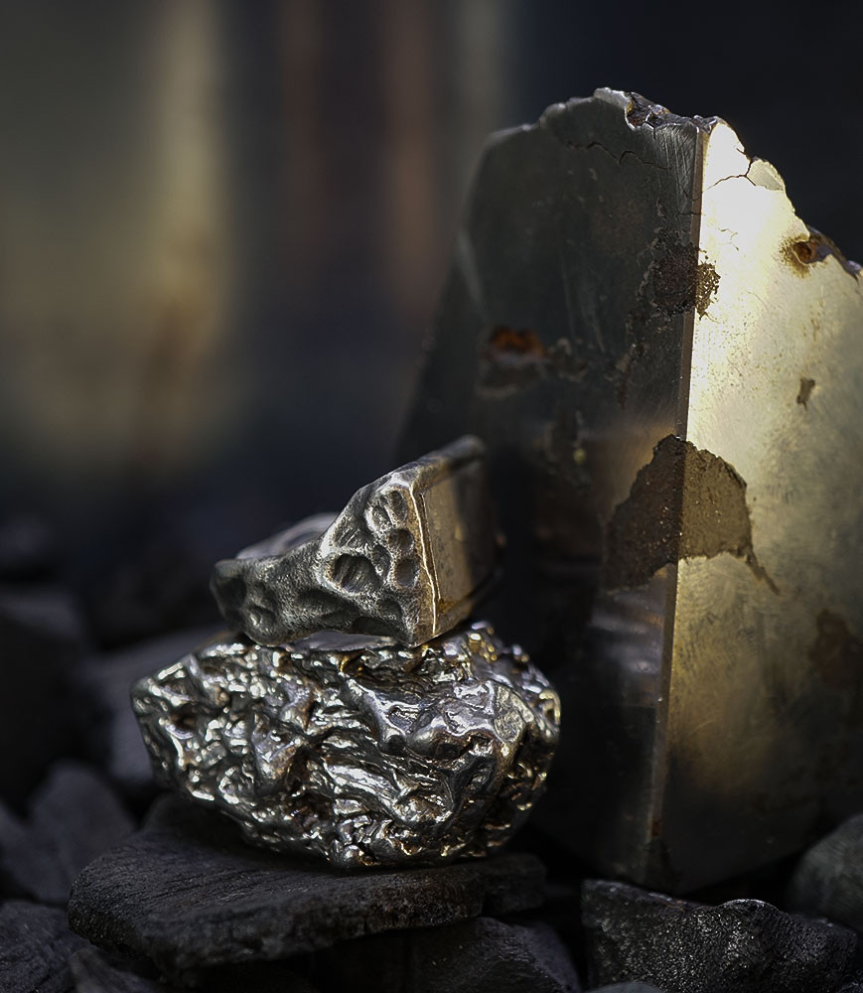 Bague argent et météorite créé par Anthony Barrouyer