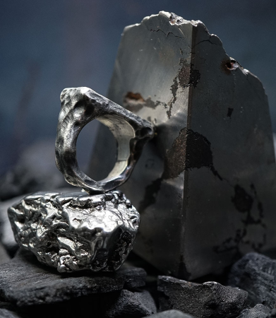 Bague argent et météorite créé par Anthony Barrouyer