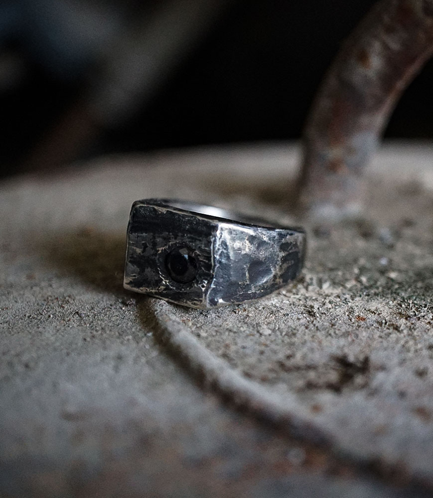 Bague argent et hématite.