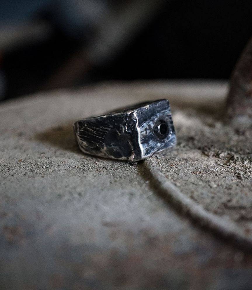 Bague argent et hématite.