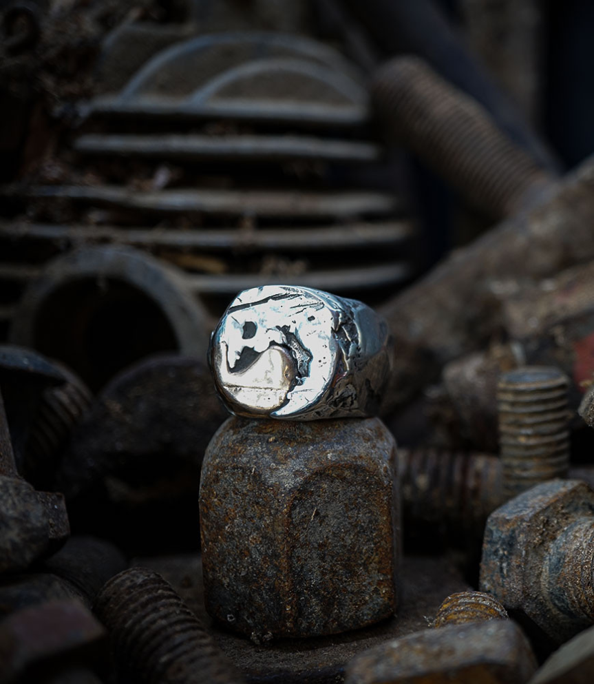 Bague argent et bronze créée par Anthony Barrouyer.