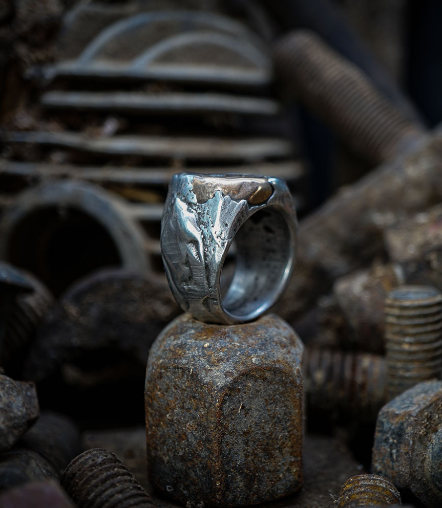 Bague argent et bronze créée par Anthony Barrouyer.