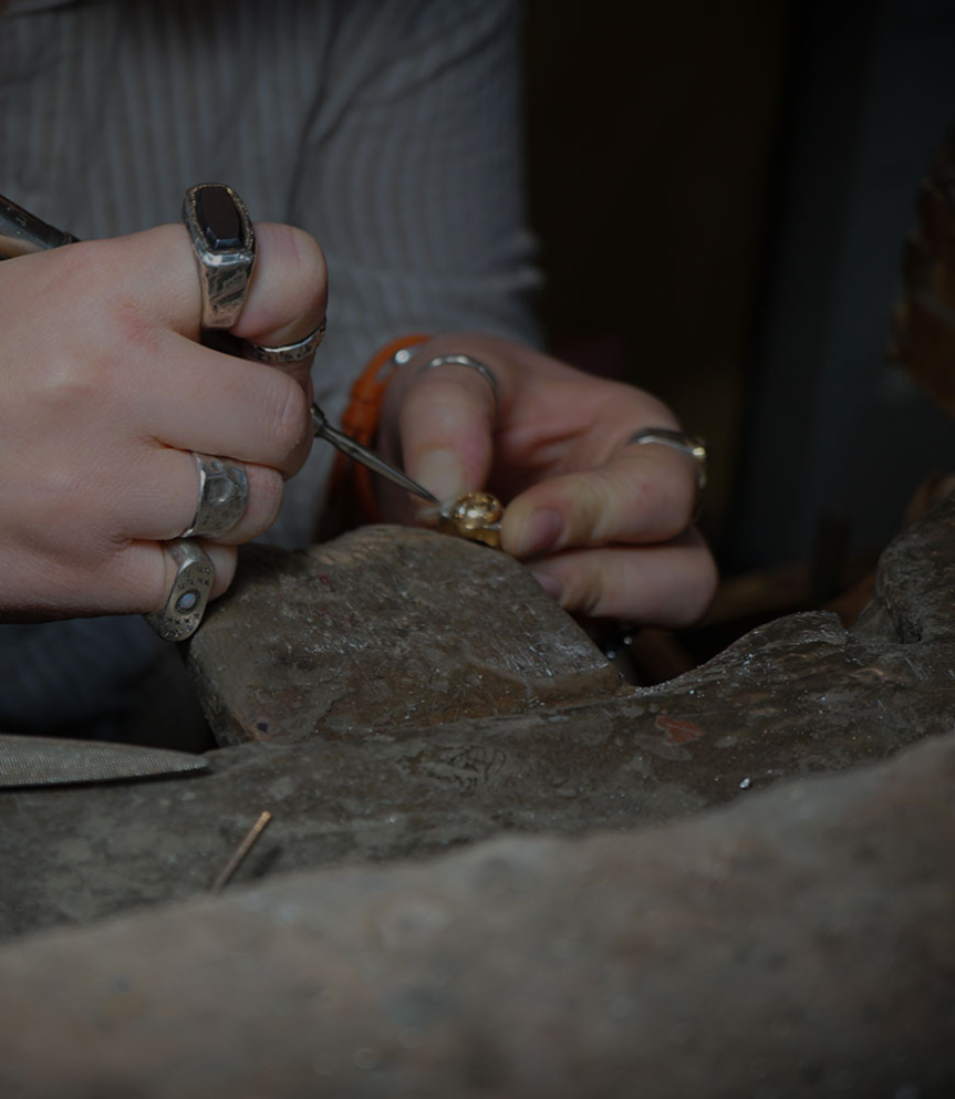 Réparation d'une bague en or a la bijouterie Barrouyer