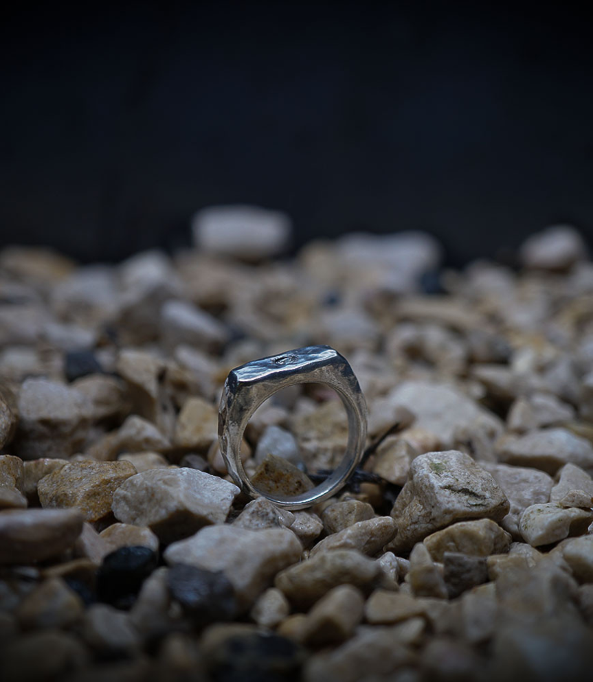 Bague argent et diamant.