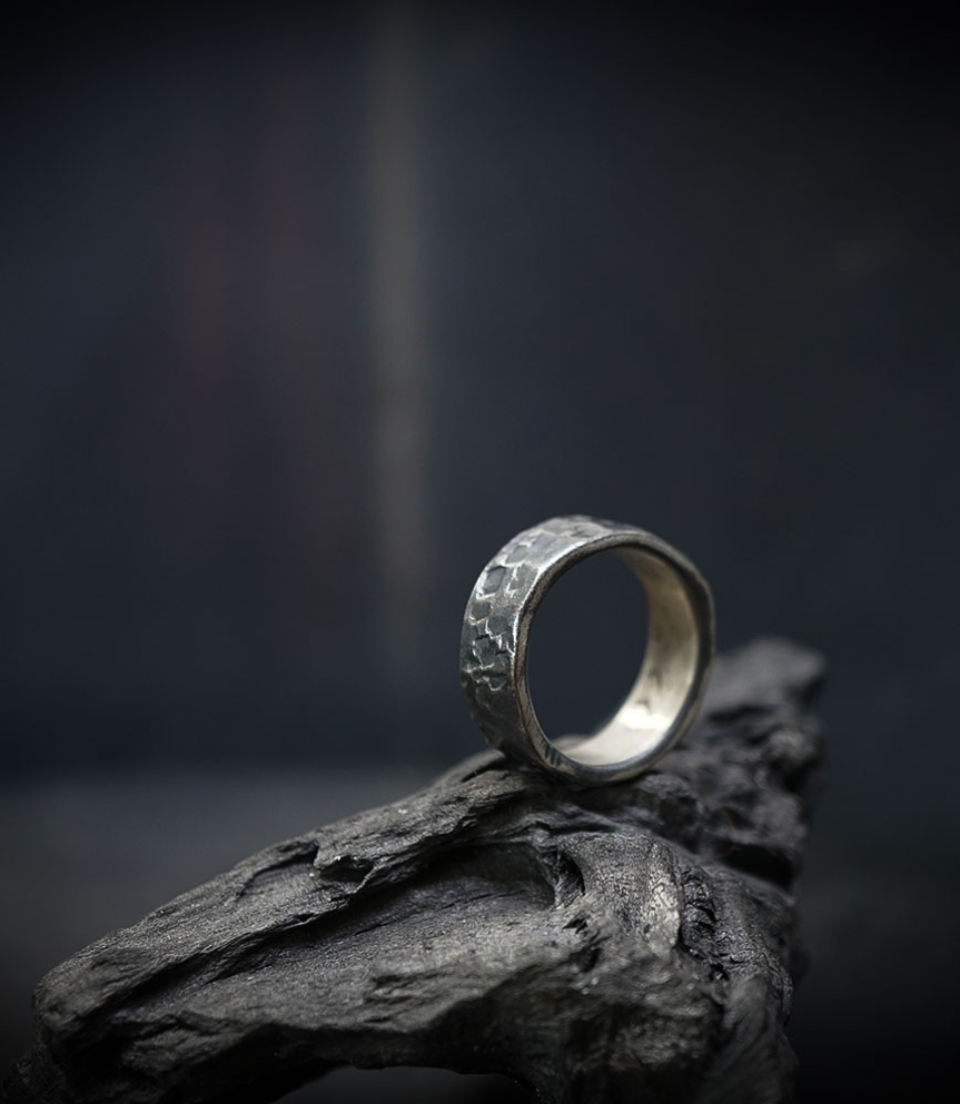 bague argent martelée.