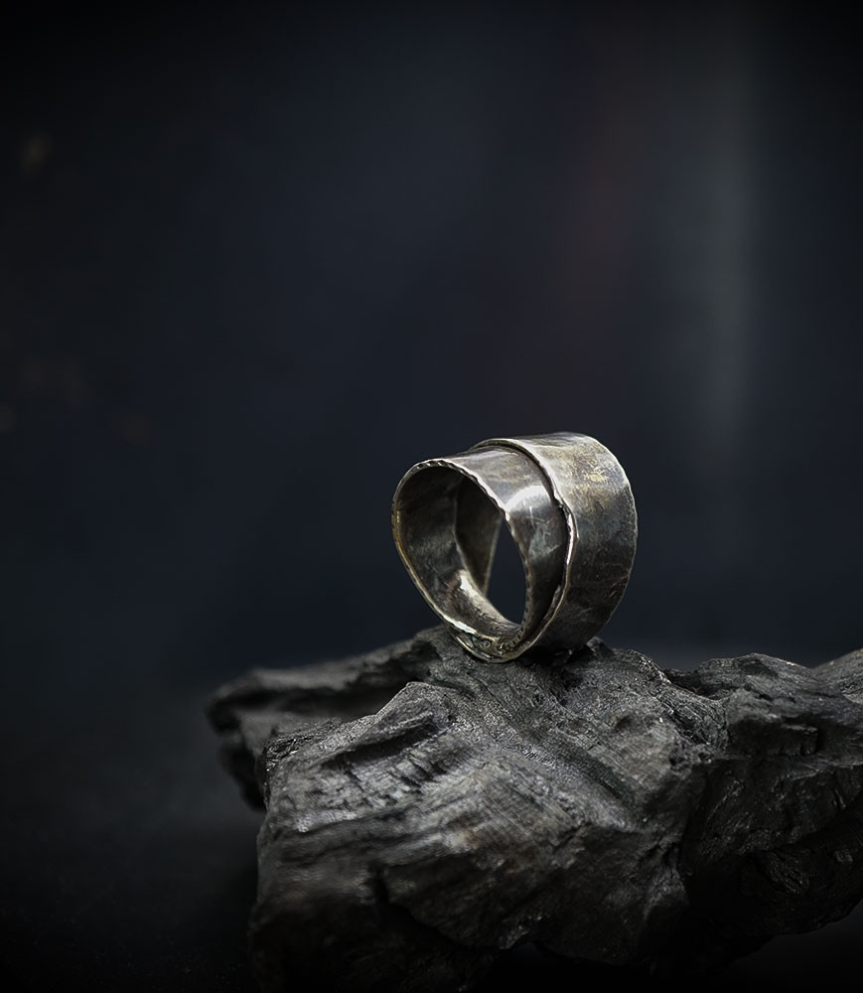bague argent martelée.