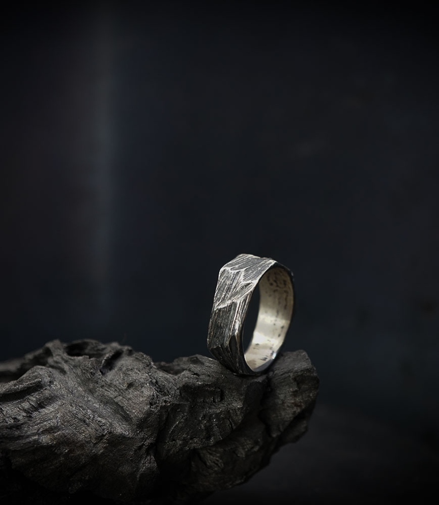 bague argent martelée.
