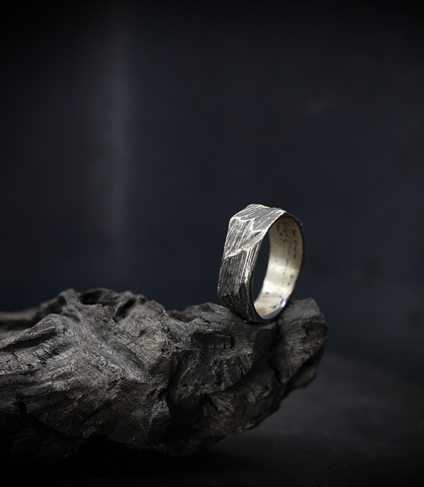 bague argent martelée.