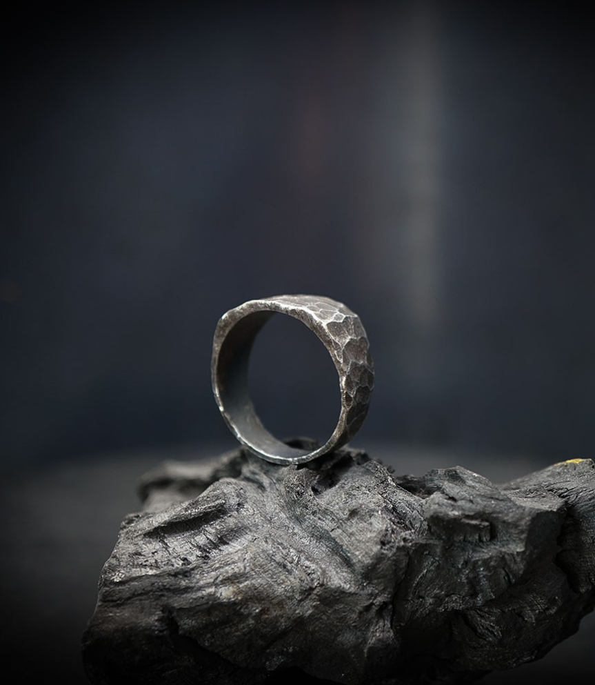 bague argent martelée.
