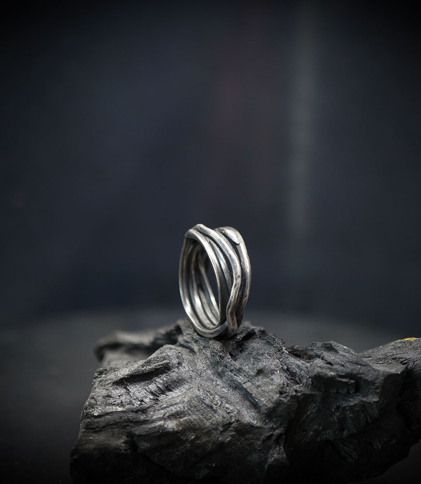 bague argent martelée.