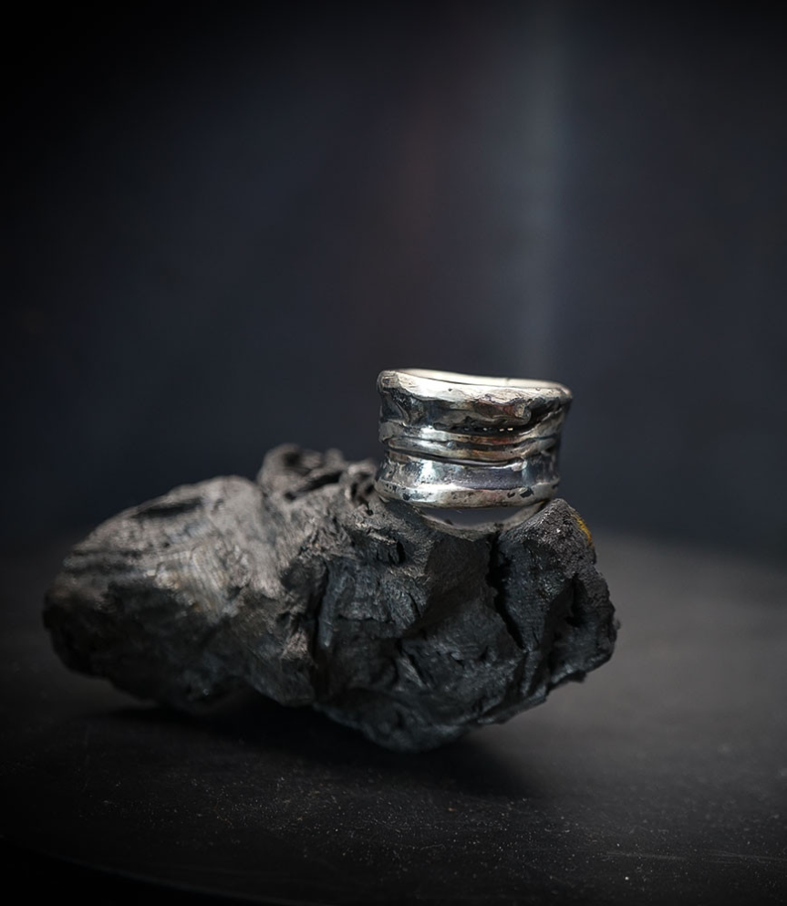 bague argent martelée.