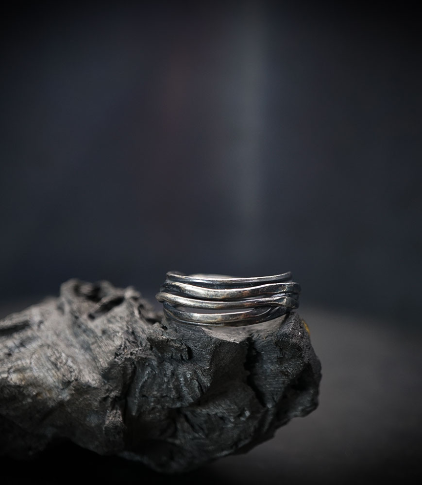 bague argent martelée.