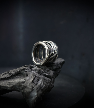 bague argent martelée.