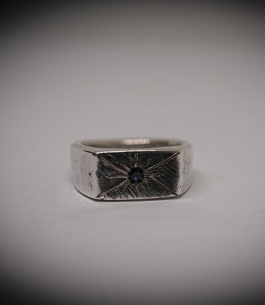 Bague unique en Argent Massif et Saphir