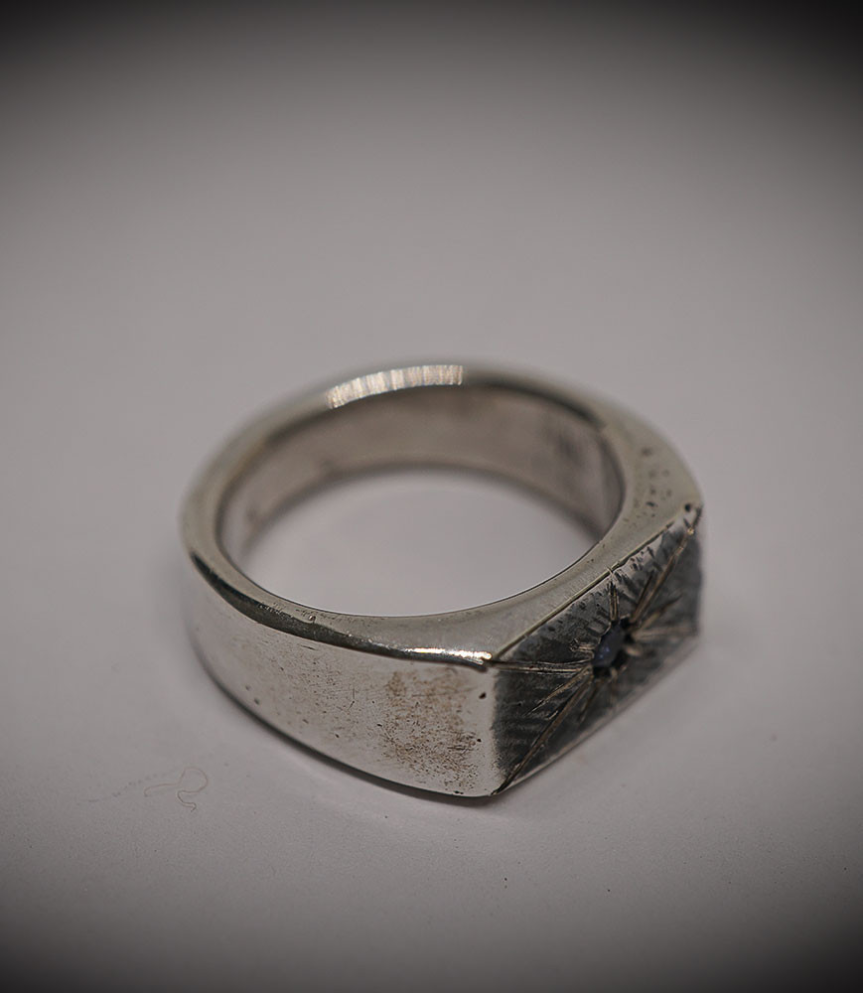 Bague unique en Argent Massif et Saphir