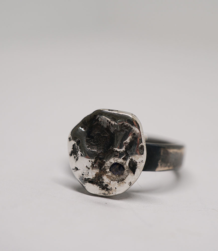 Bague unique en Argent Massif et Diamants.