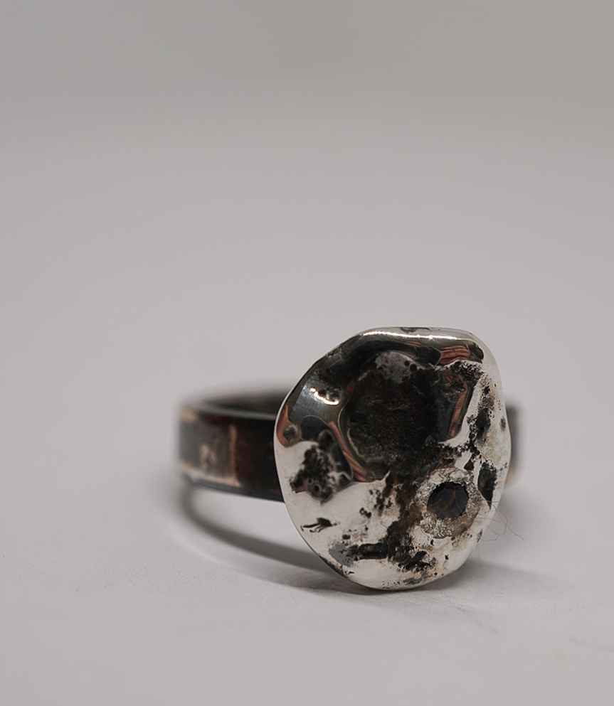 Bague unique en Argent Massif et Diamants.