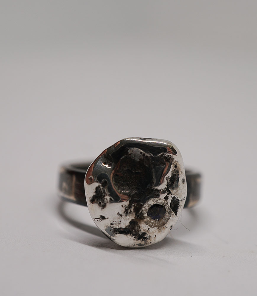 Bague unique en Argent Massif et Diamants.