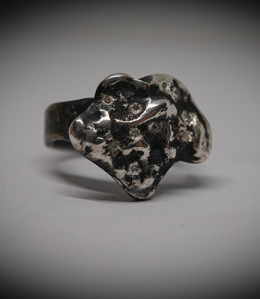 Bague galet en Argent Massif et Diamants.