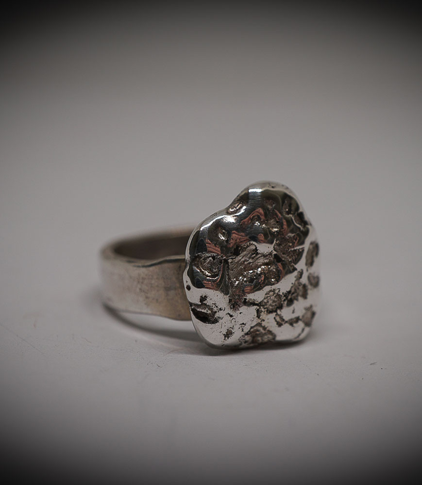 Bague unique en Argent Massif.