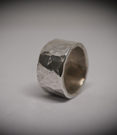 Anneaux largue et martelet en argent massif.