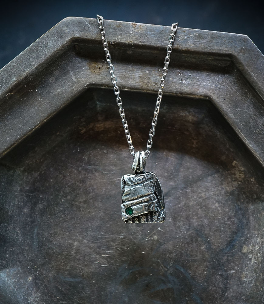 Hephaestus Stones Collection - Emerald and Sterling Silver Necklace