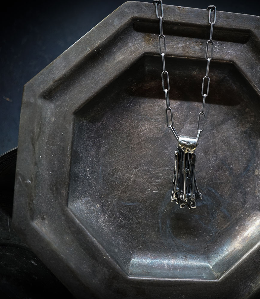 Pendentif en argent brut collection Krazy Stones.