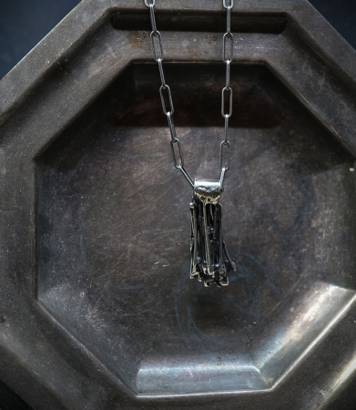 Pendentif en argent brut collection Krazy Stones.